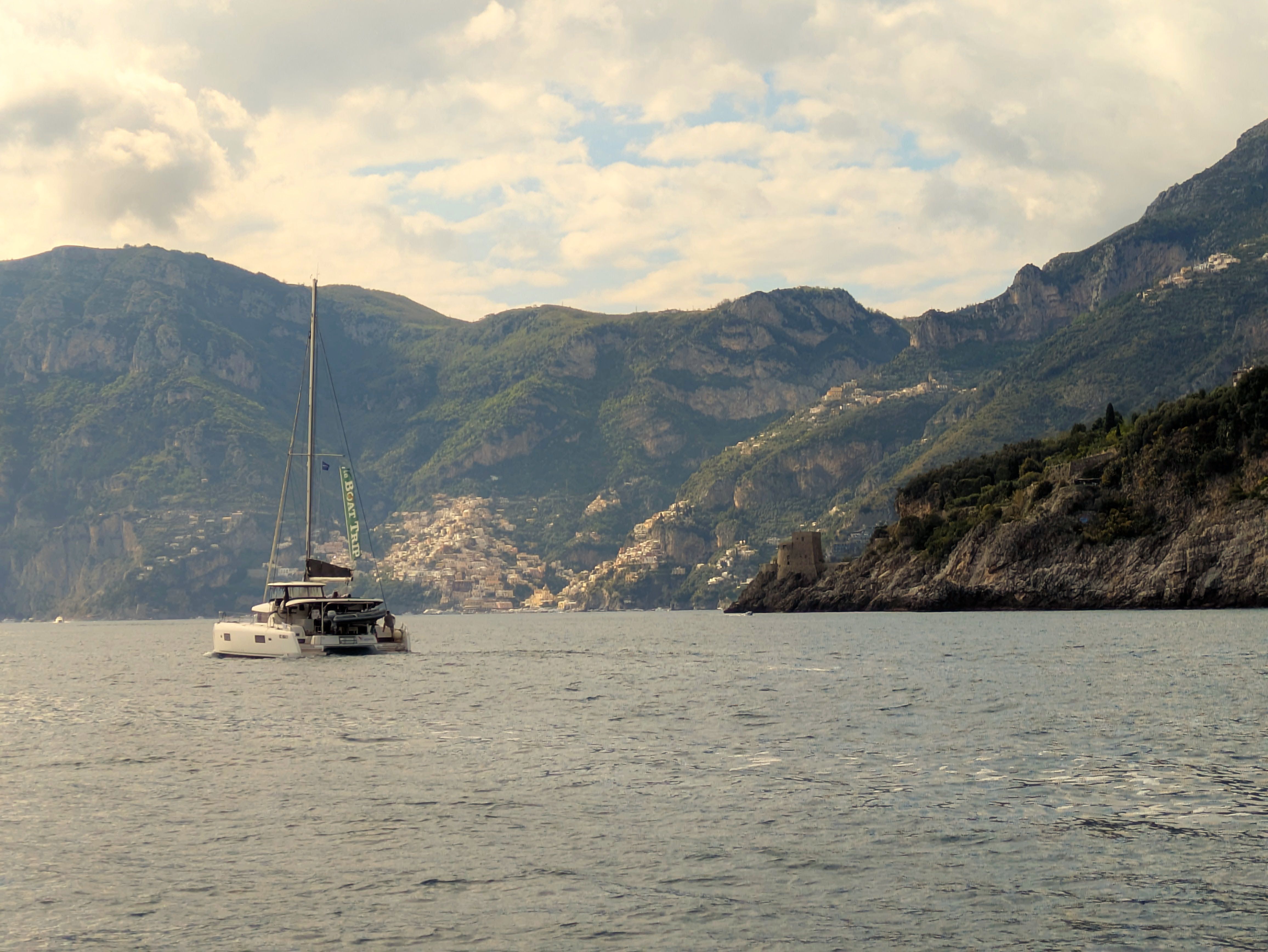 Amalfi z oddali