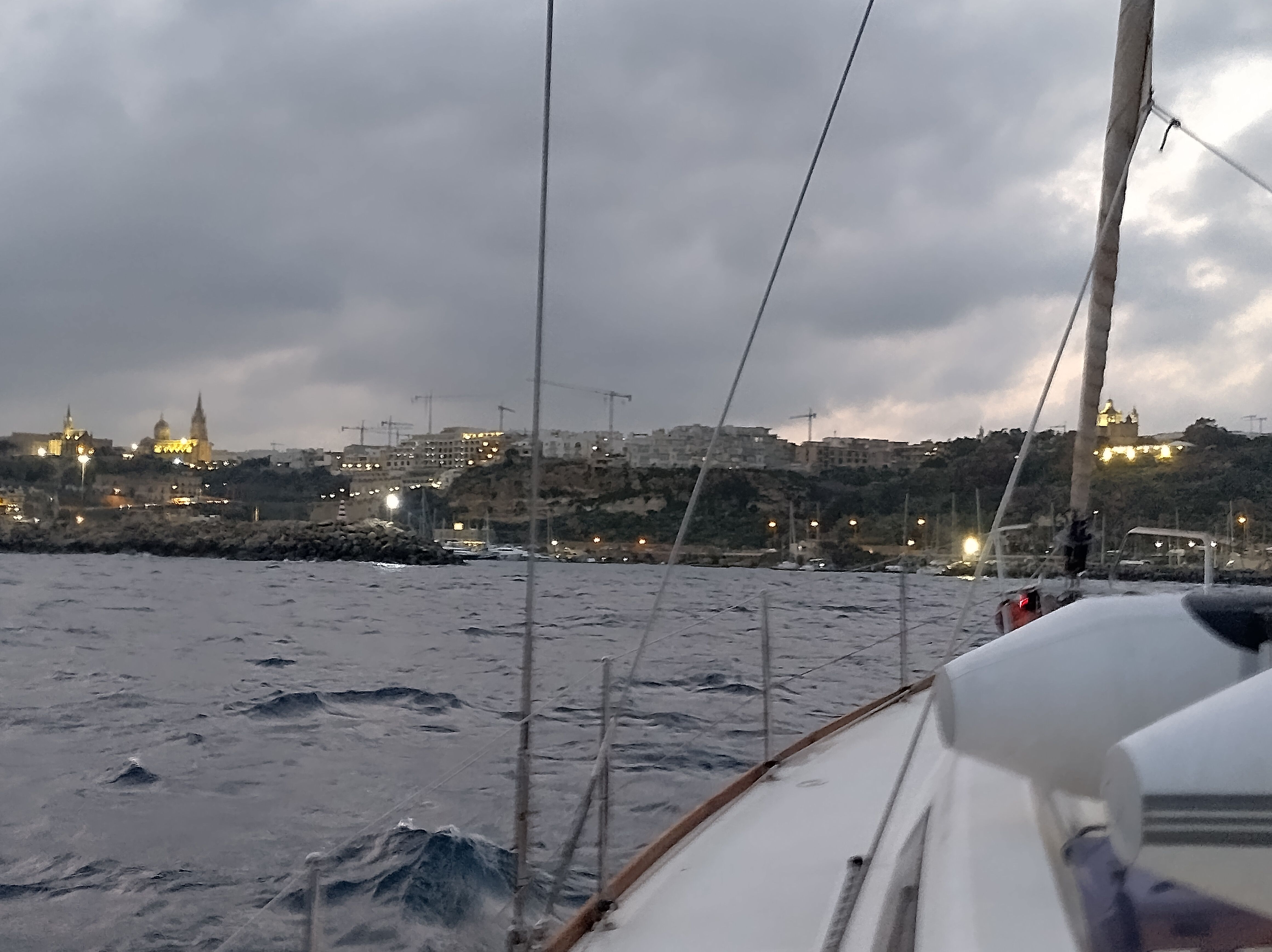 Główki portu Mġarr na Gozo