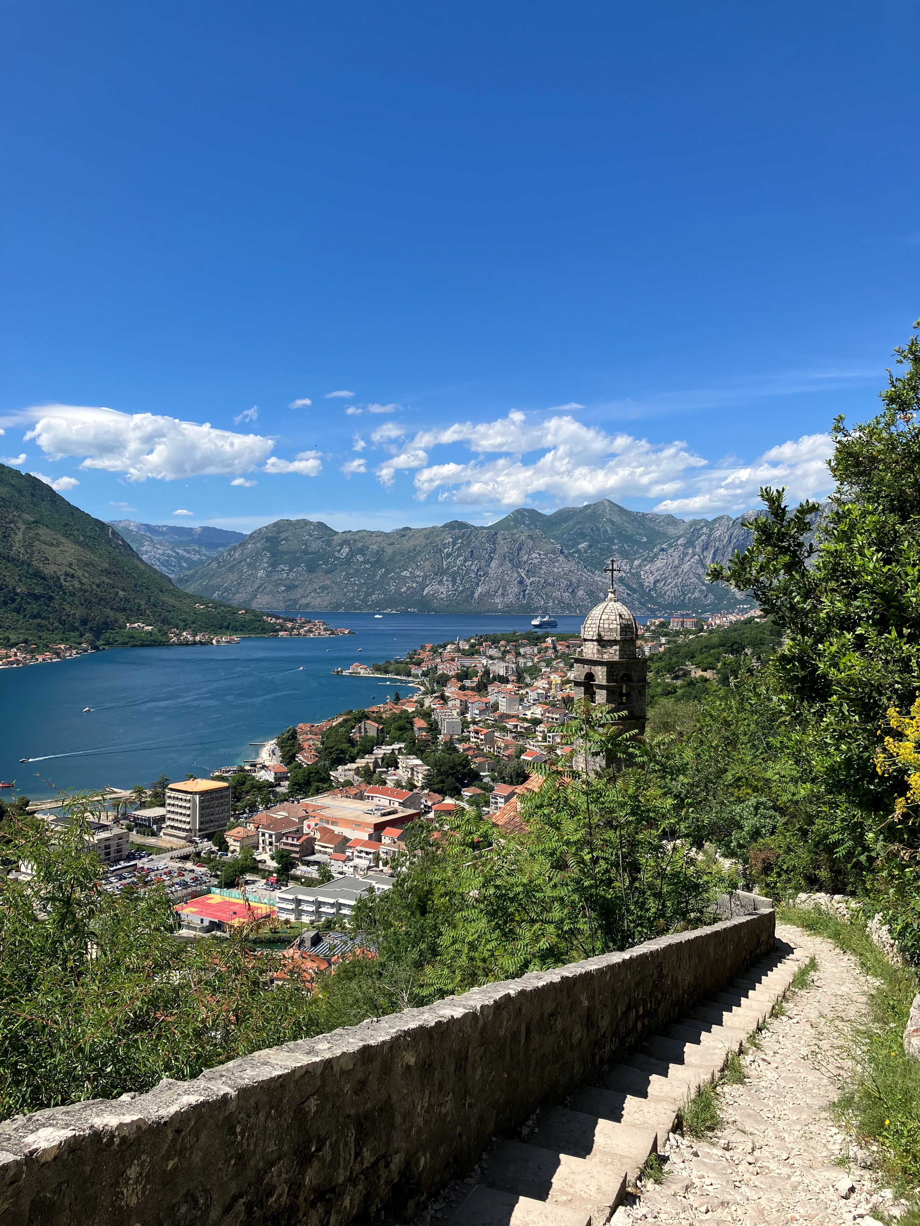 Kotor — podejście do punktu widokowego.