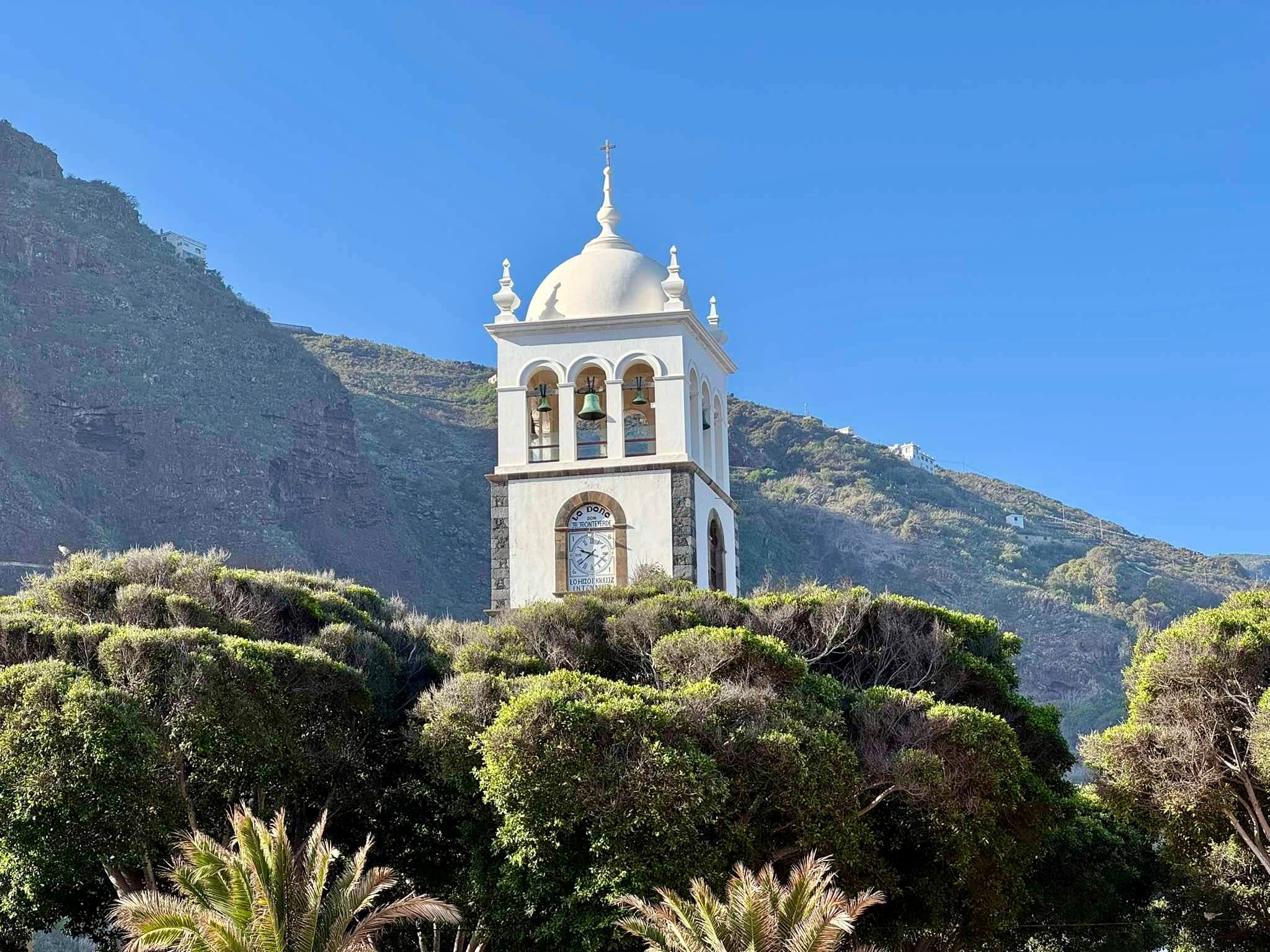 Parroquia de Santa Ana w Garachico to kościół z zachwycającymi barokowymi ołtarzami, Garachico, Teneryfa