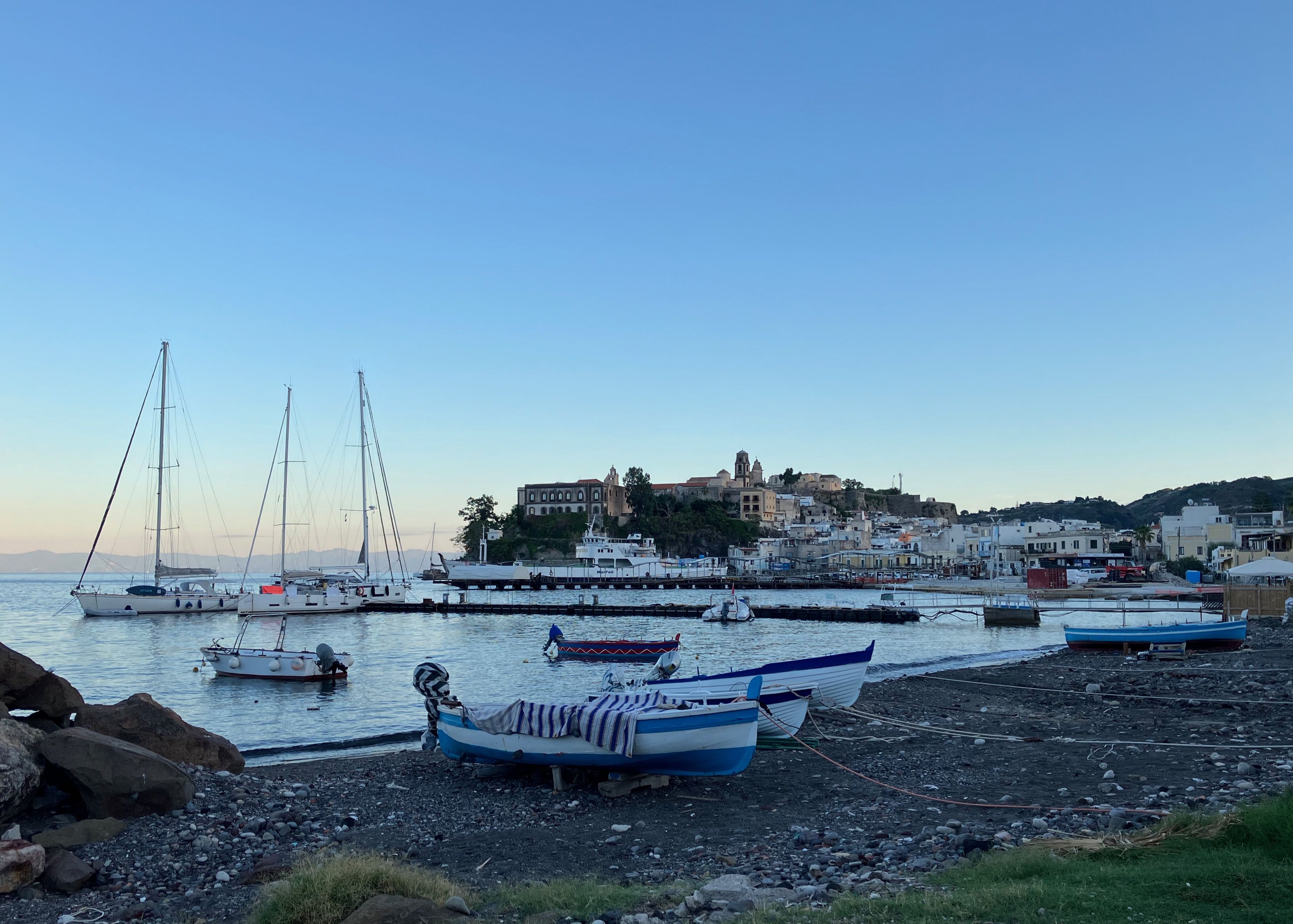 Port miejski w Lipari
